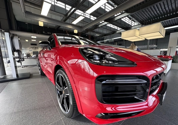 Porsche Cayenne cena 648000 przebieg: 18000, rok produkcji 2023 z Rybnik małe 781